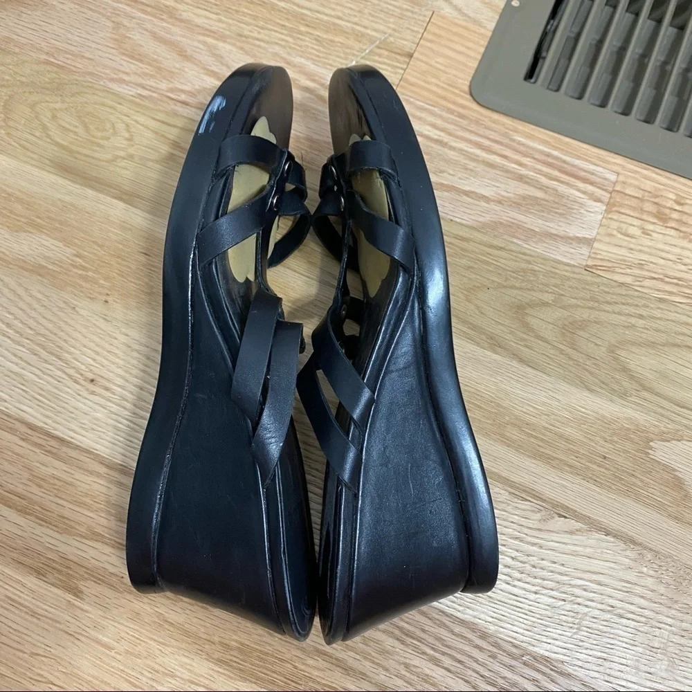 Stuart Weitzman Leather Black Wedge Heels Sz 7 - Picture 6 of 9